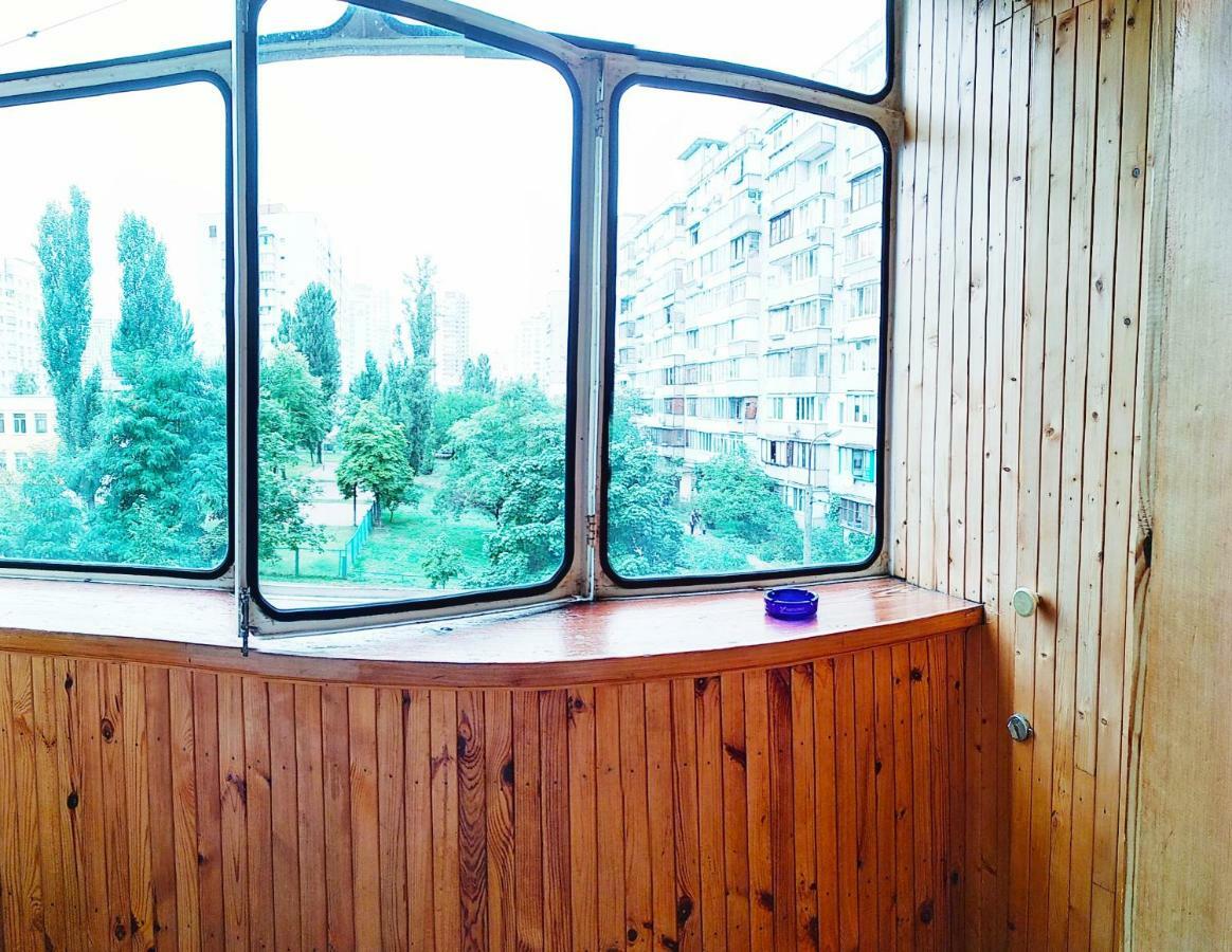קייב Apartments On Mykilska-Slobidka מראה חיצוני תמונה